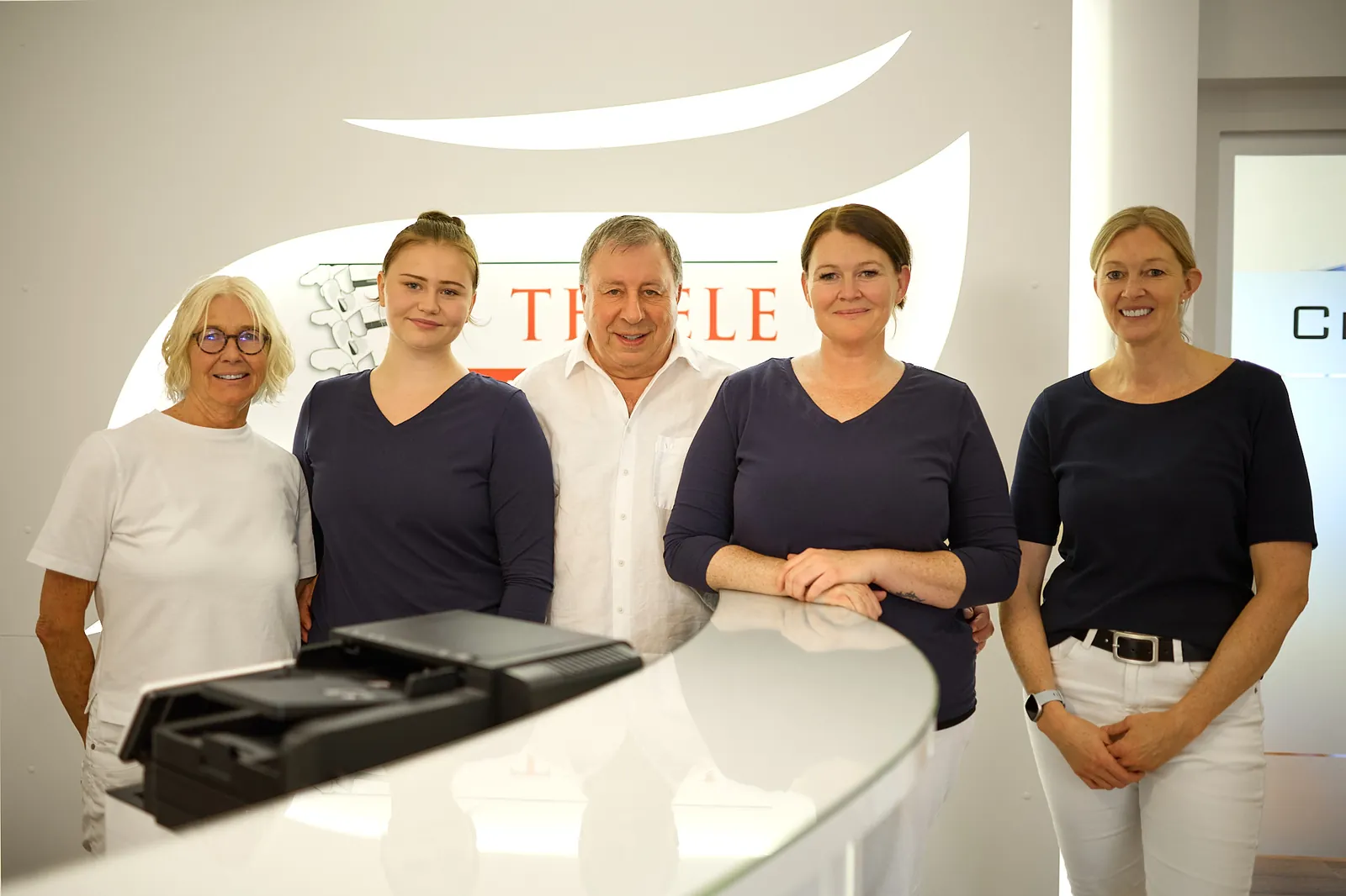 Das Behandlungsteam am Empfang der Praxis Dr. Thiele
